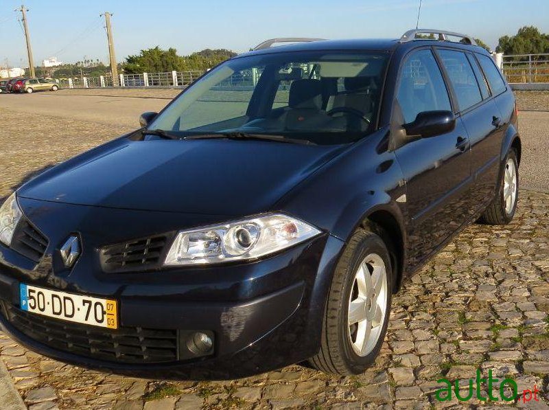 2007' Renault Megane Break photo #1