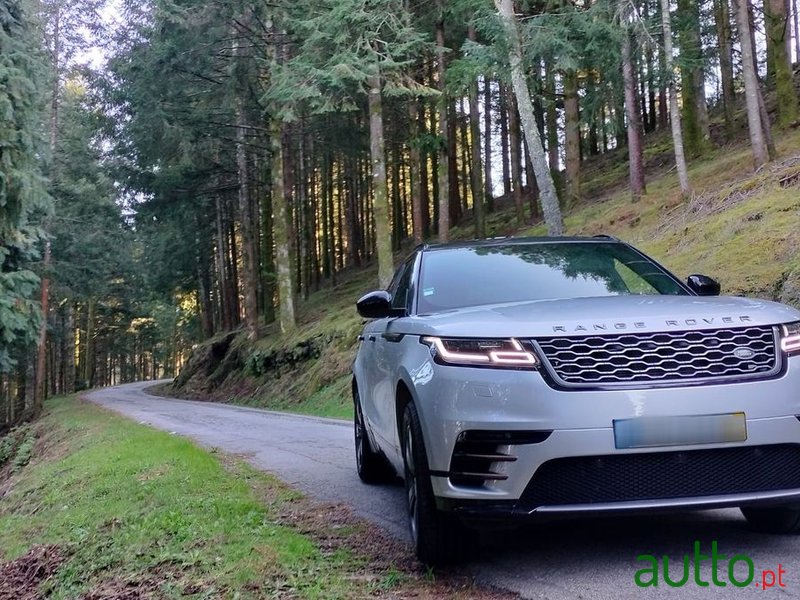 2018' Land Rover Range Rover Velar photo #3