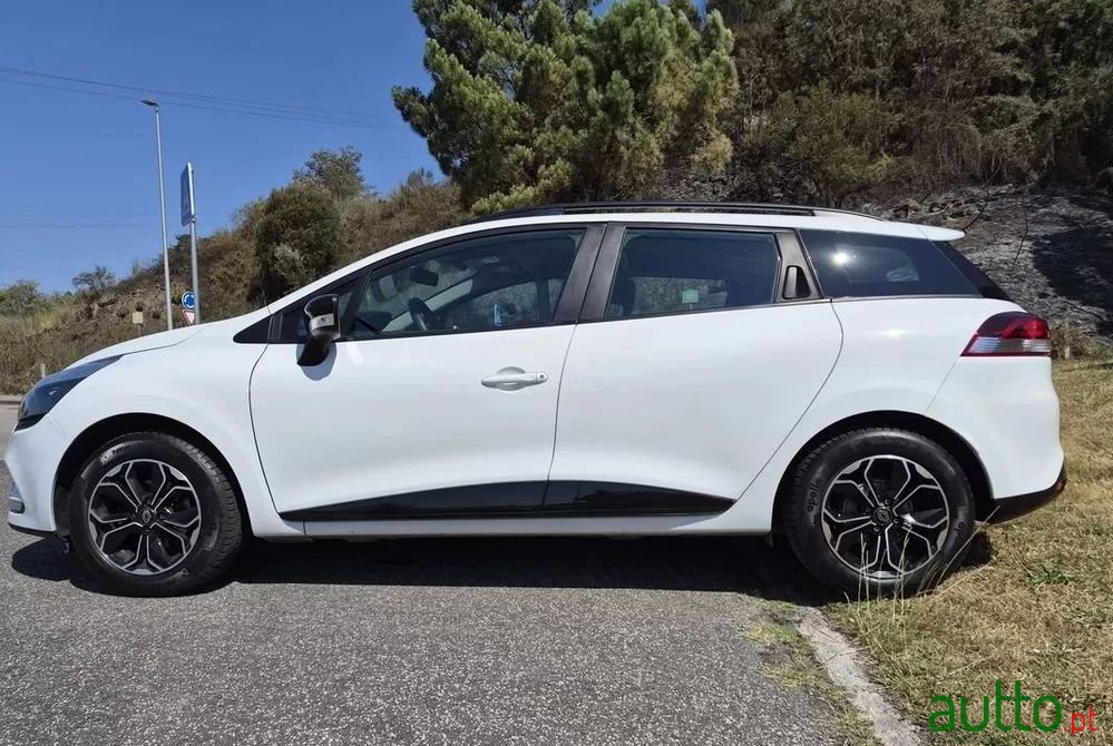 2018' Renault Clio Break photo #5