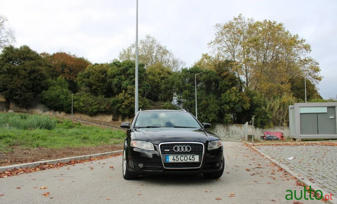 2006' Audi A4 Avant photo #2