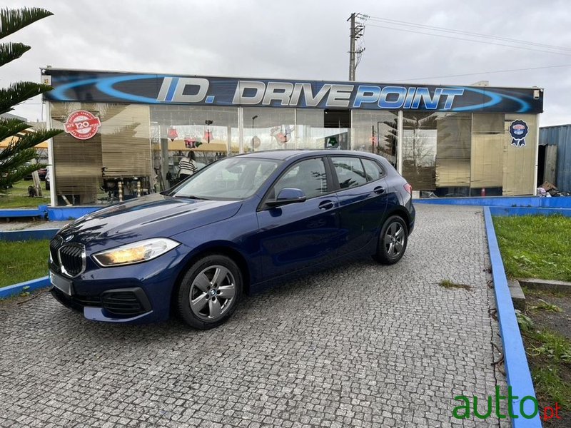 2019' BMW Série 1 D Advantage photo #1