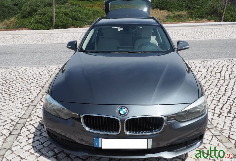 2016' BMW 318 photo #3