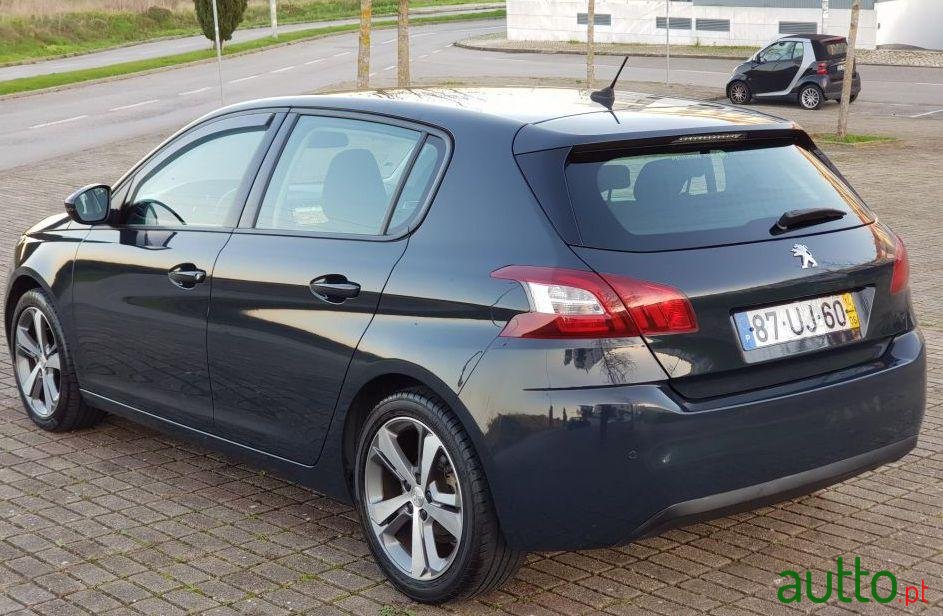 2014' Peugeot 308 photo #4