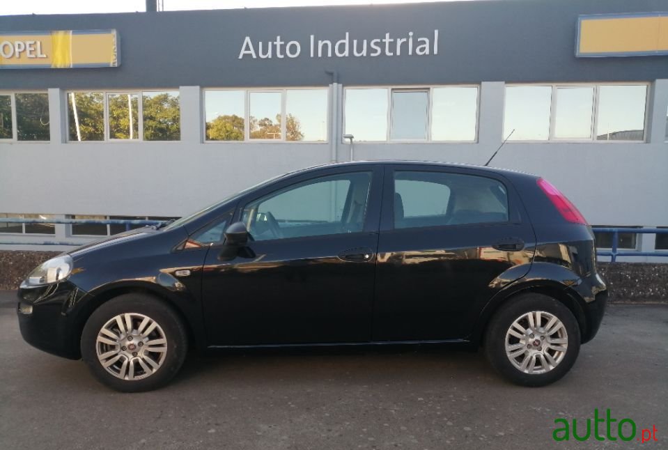 2018' Fiat Punto photo #1