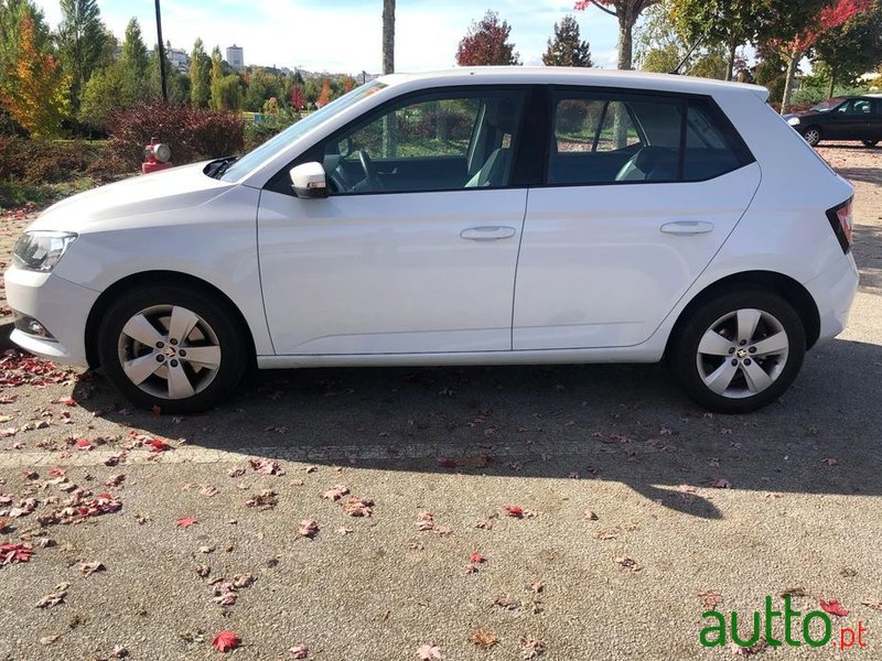 2017' Skoda Fabia 1.4 Tdi Active photo #3