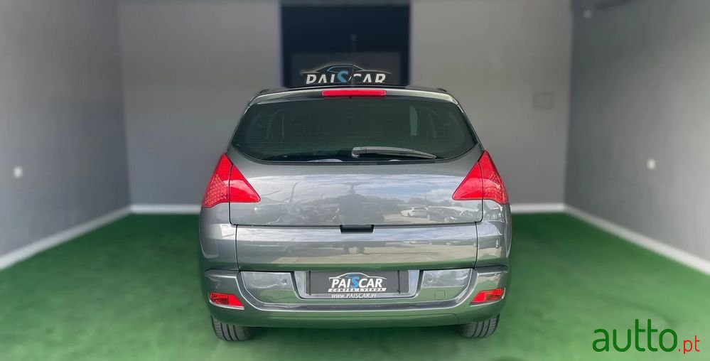 2013' Peugeot 3008 photo #3