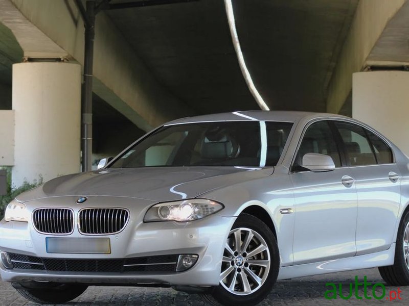2013' BMW Série 5 D Line Luxury photo #1