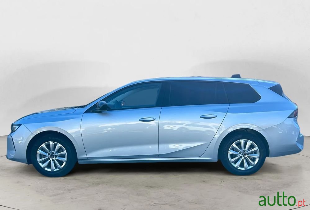 2023' Opel Astra Sports Tourer photo #2