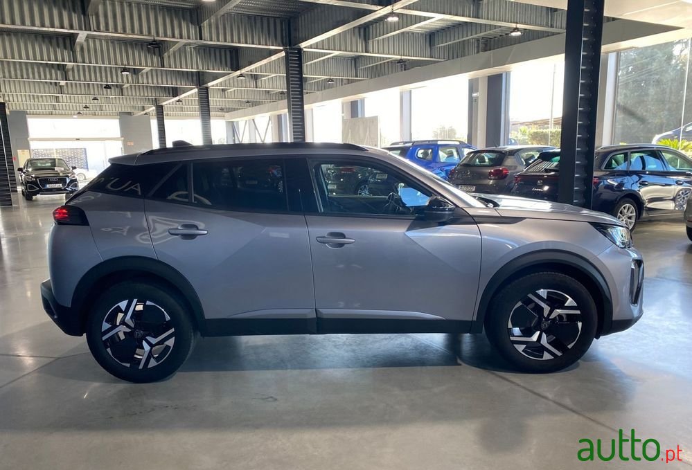 2024' Peugeot 2008 photo #5