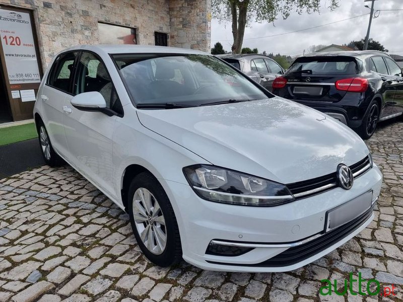 2019' Volkswagen Golf 1.6 Tdi Highline photo #2