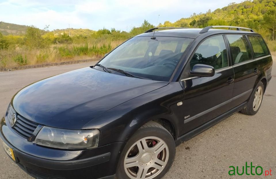 1999' Volkswagen Passat photo #2