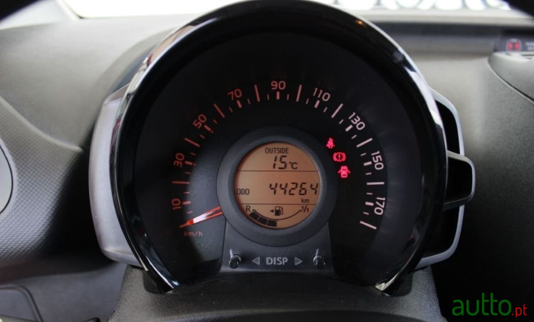 2018' Toyota Aygo photo #2