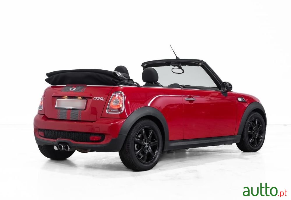 2010' MINI Cooper S 3 Portas photo #3