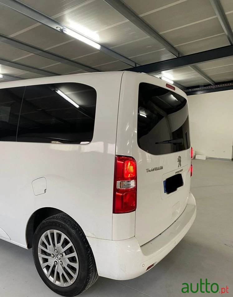 2021' Peugeot Traveller photo #5