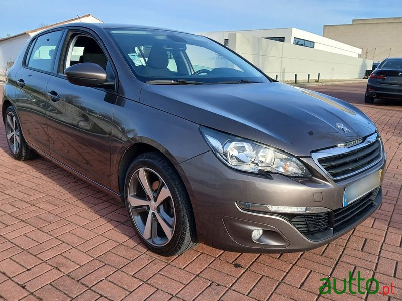 2013' Peugeot 308 1.6 E-Hdi Allure photo #4