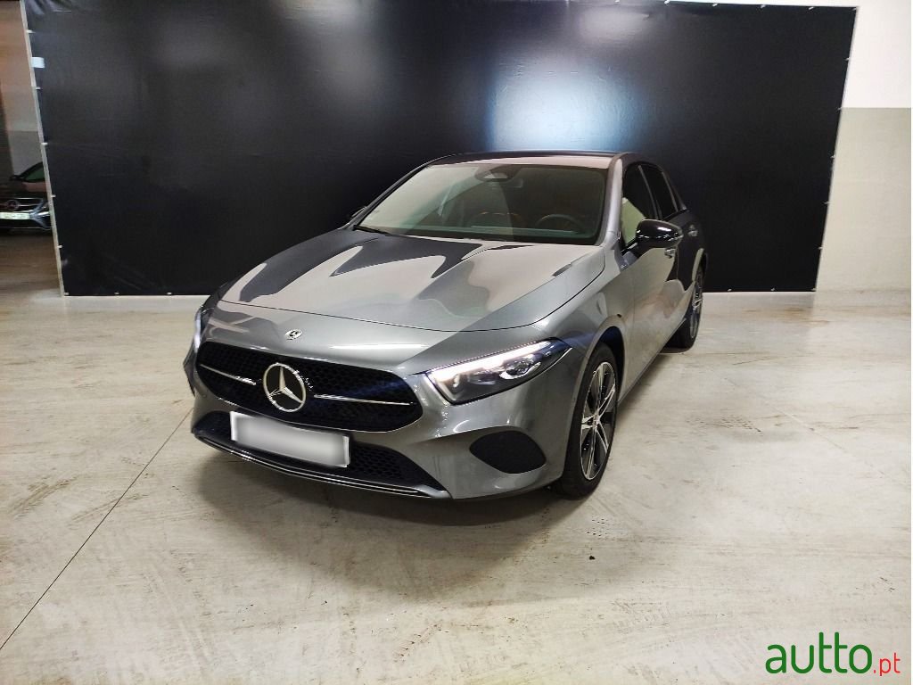 2023' Mercedes-Benz A-250 photo #1
