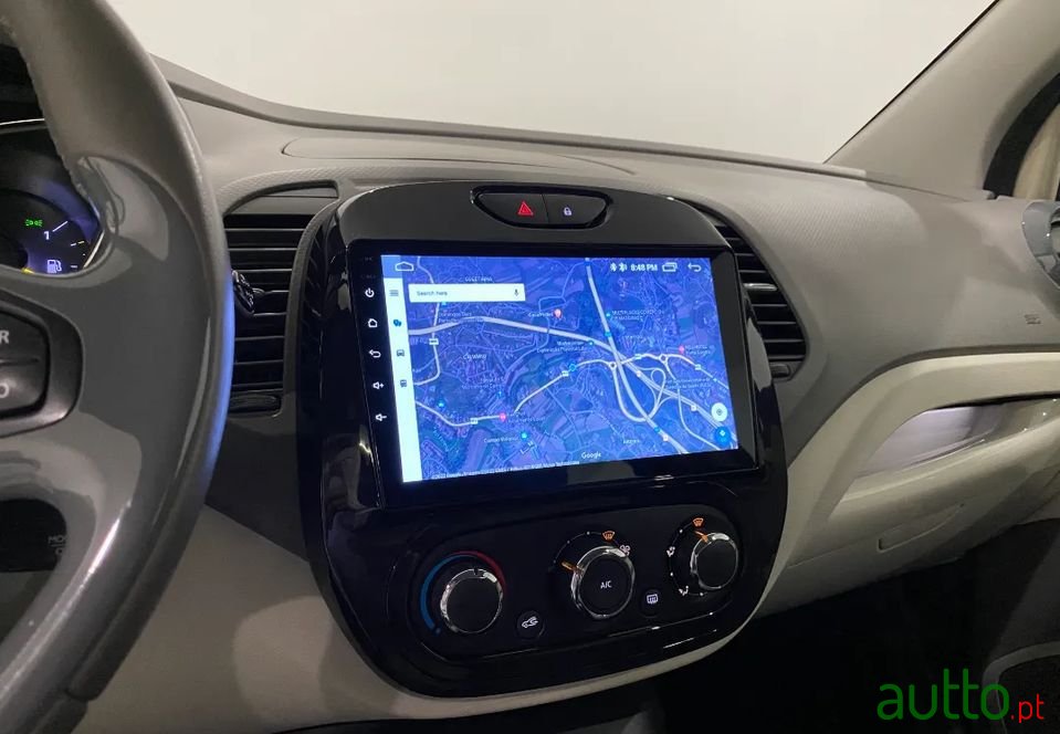 2015' Renault Captur photo #6