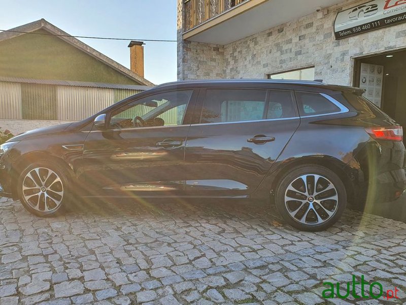 2018' Renault Megane Sport Tourer photo #4