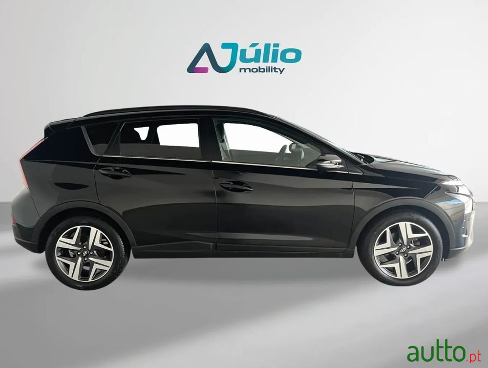 2022' Hyundai Bayon 1.0 T-Gdi Premium photo #2