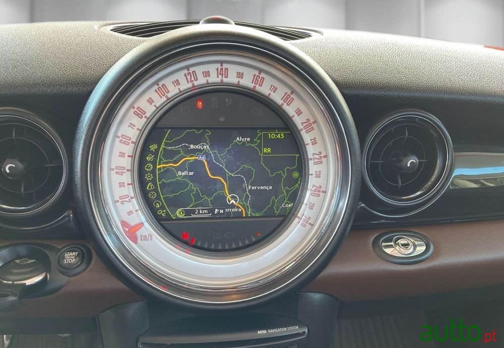 2011' MINI Cabrio Cooper D photo #6