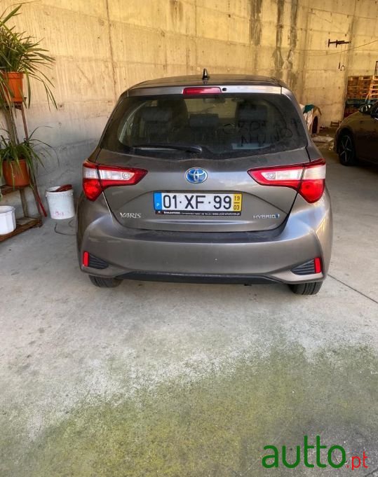 2019' Toyota Yaris photo #4