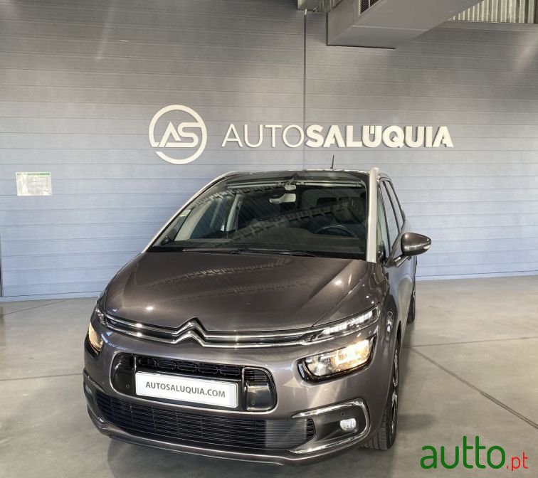 2019' Citroen C4 Spacetourer photo #1