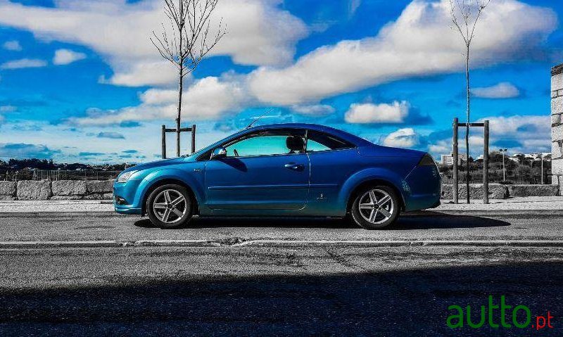 2007' Ford Focus photo #3