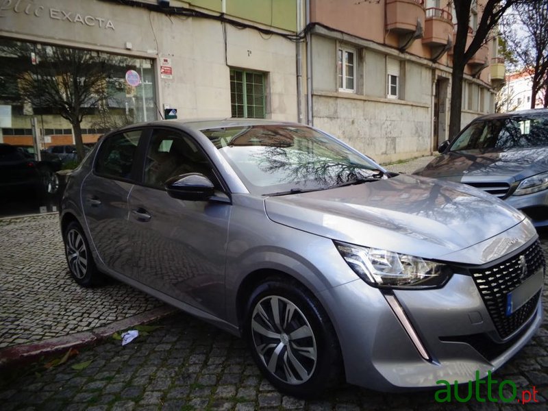2023' Peugeot 208 photo #5
