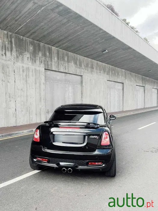 2012' MINI Cooper S photo #2