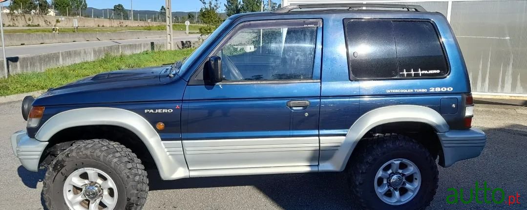 1994' Mitsubishi Pajero photo #6