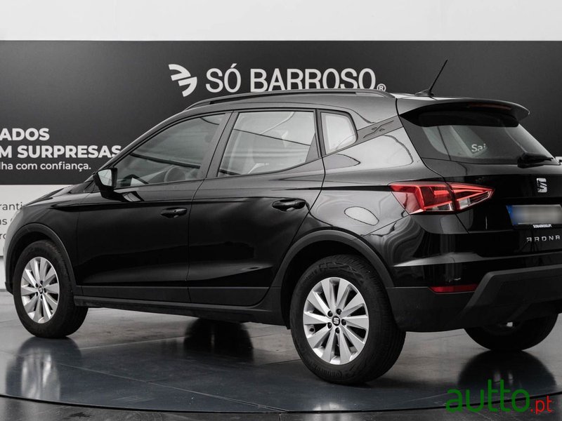 2020' SEAT Arona photo #3