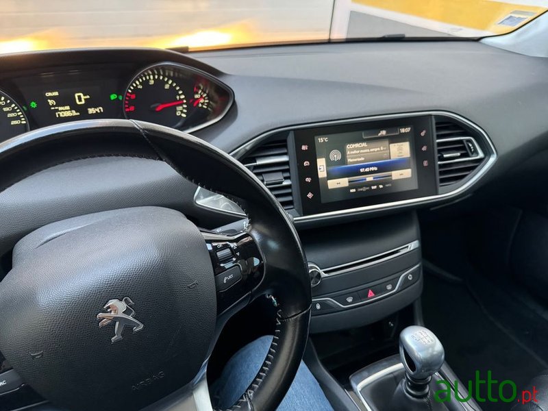 2015' Peugeot 308 Sw photo #6