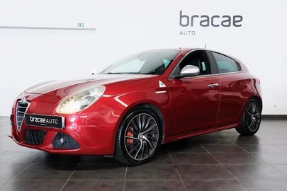 2011' Alfa Romeo Giulietta