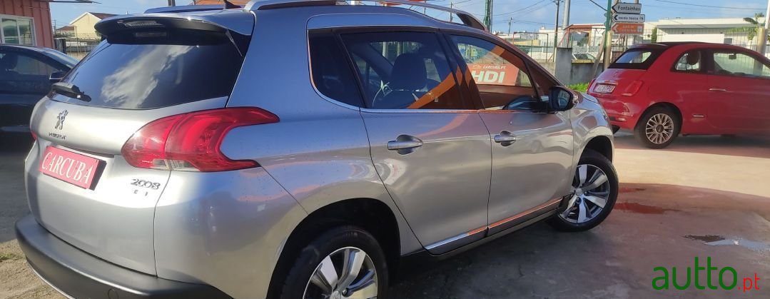 2014' Peugeot 2008 photo #2