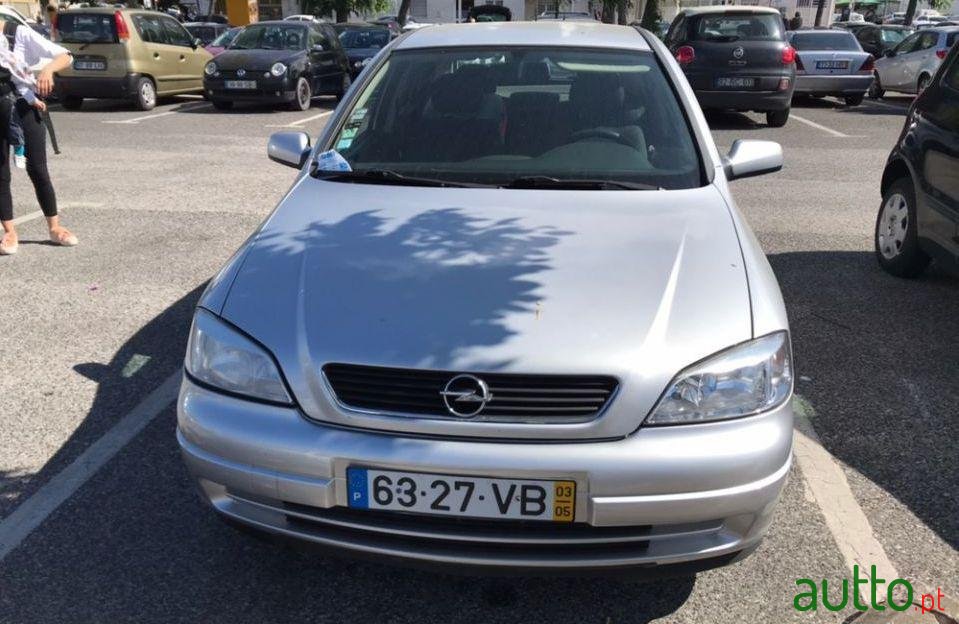 2003' Opel Astra photo #2