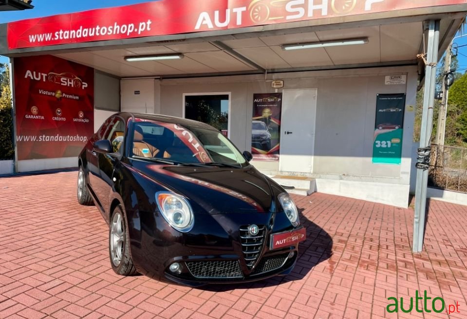 2012' Alfa Romeo MiTo photo #2