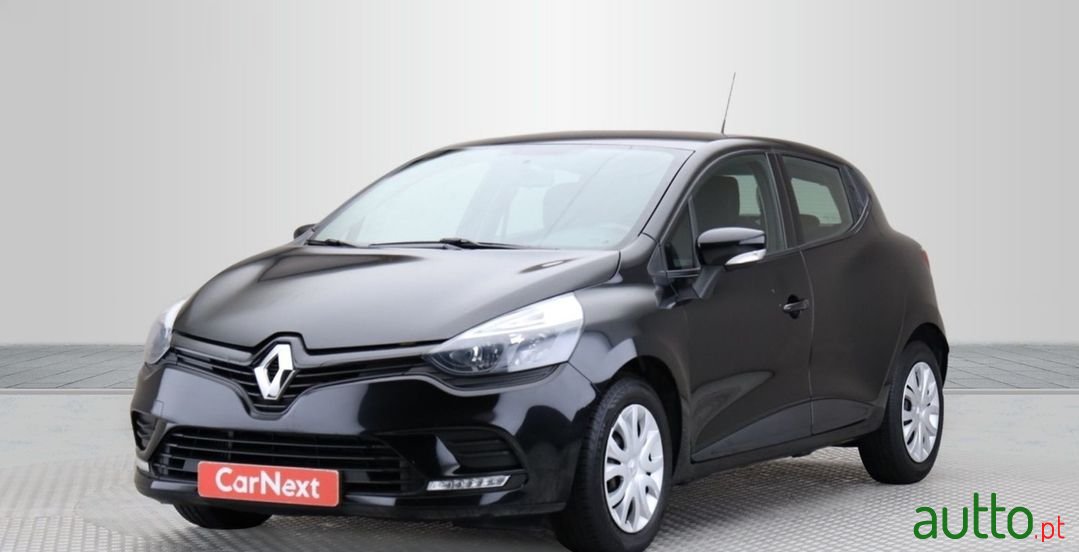 2019' Renault Clio photo #1