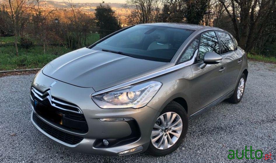 2014' Citroen DS5 photo #4