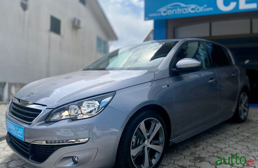 2017' Peugeot 308 photo #3