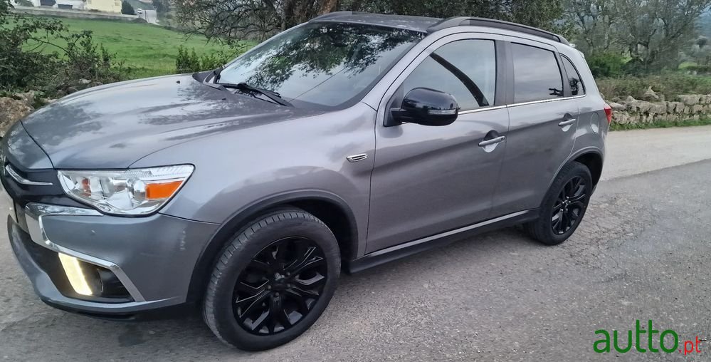 2018' Mitsubishi ASX photo #5