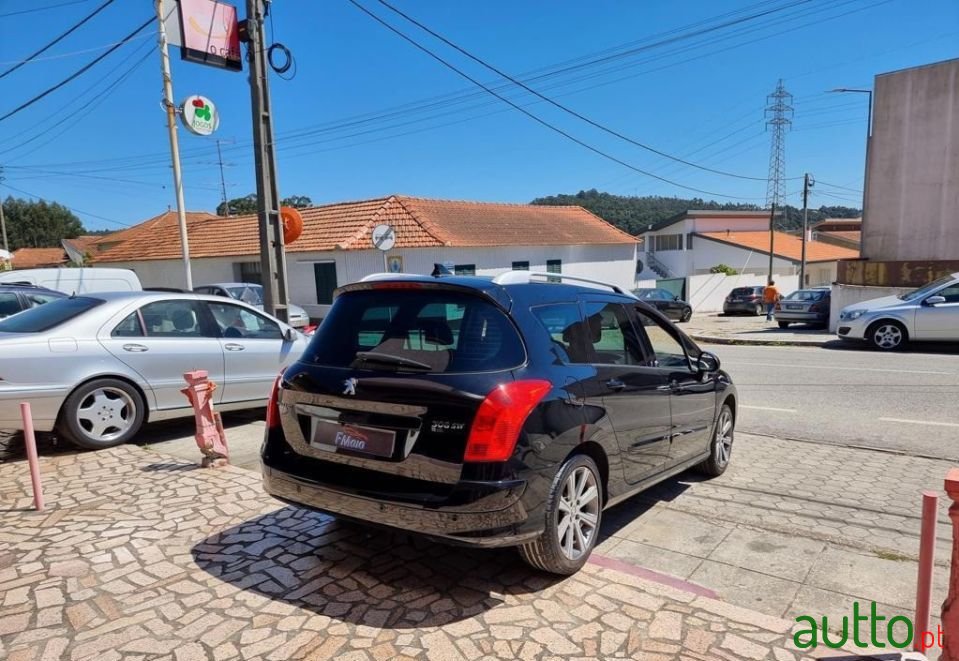 2012' Peugeot 308 Sw photo #3