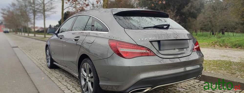 2017' Mercedes-Benz CLA 180 photo #3