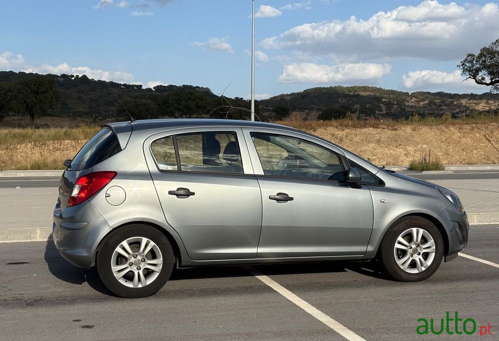 2014' Opel Corsa 1.2 Go! Flexfuel photo #6