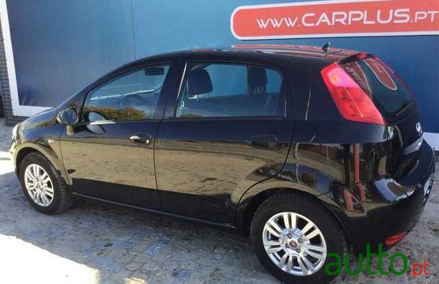 2016' Fiat Punto 1.2 Easy S&S photo #1