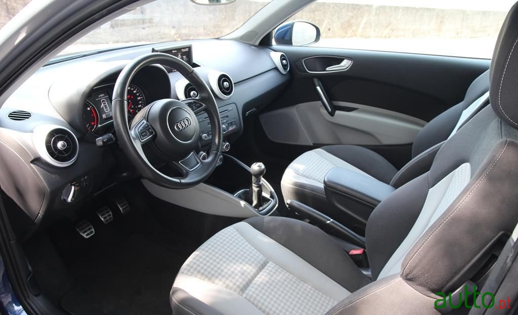 2014' Audi A1 Sport photo #2