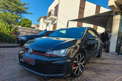 2014' Volkswagen Golf