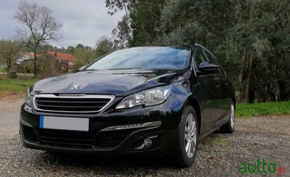 2015' Peugeot 308 Sw photo #2