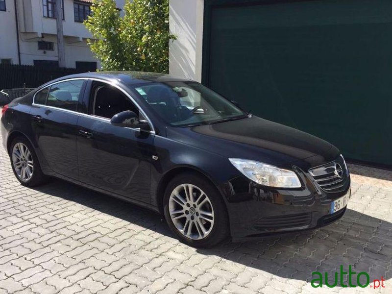 2010' Opel Insignia Edition photo #2