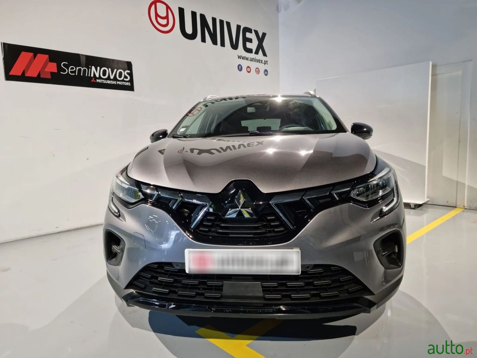 2023' Mitsubishi ASX photo #2