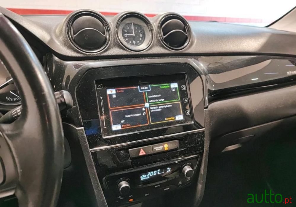 2017' Suzuki Vitara photo #6